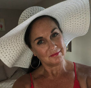 Meet your Posher, Lisa marie